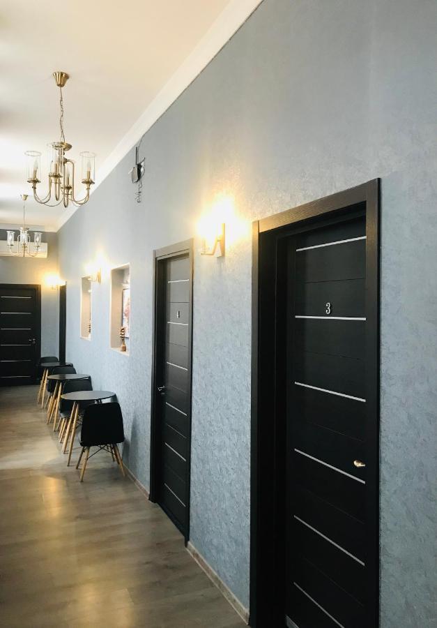 2Nd Floor Hotel Tbilisi Luaran gambar