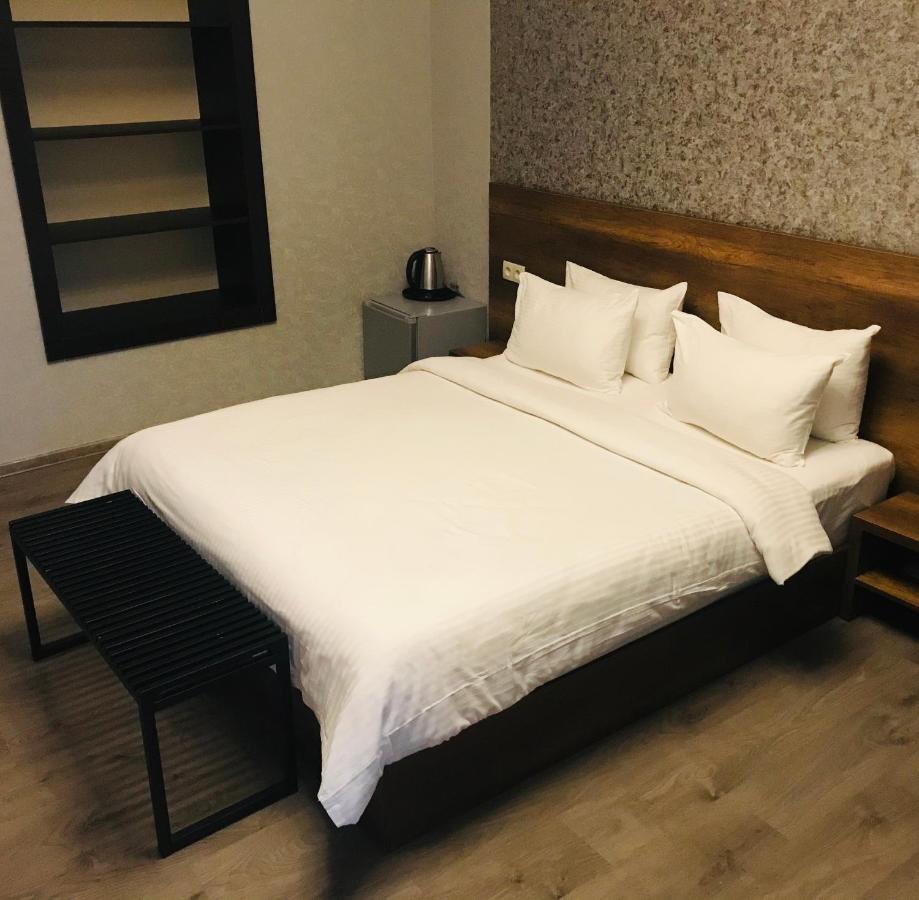2Nd Floor Hotel Tbilisi Luaran gambar