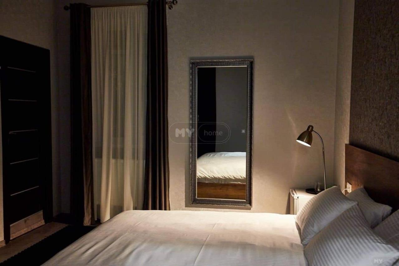 2Nd Floor Hotel Tbilisi Luaran gambar